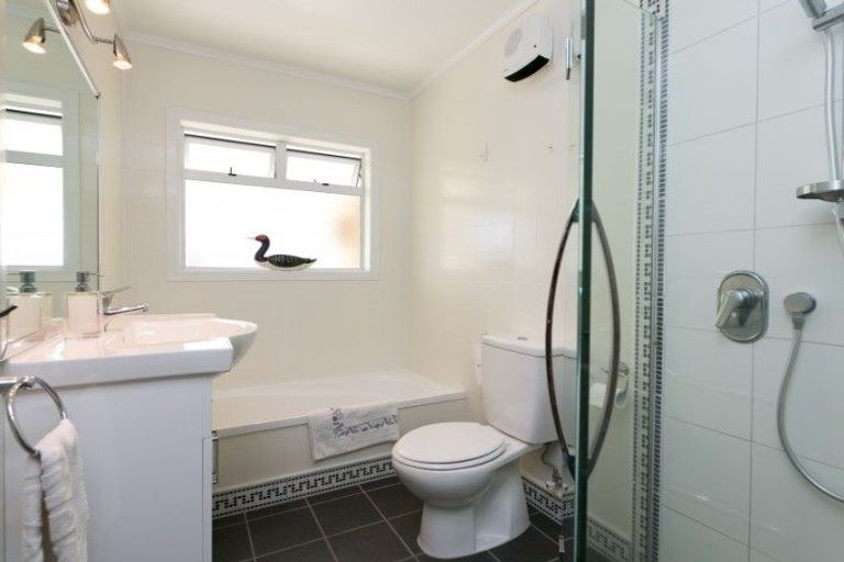 Photo of property in 31 Doone Street, Lynmouth, New Plymouth, 4310
