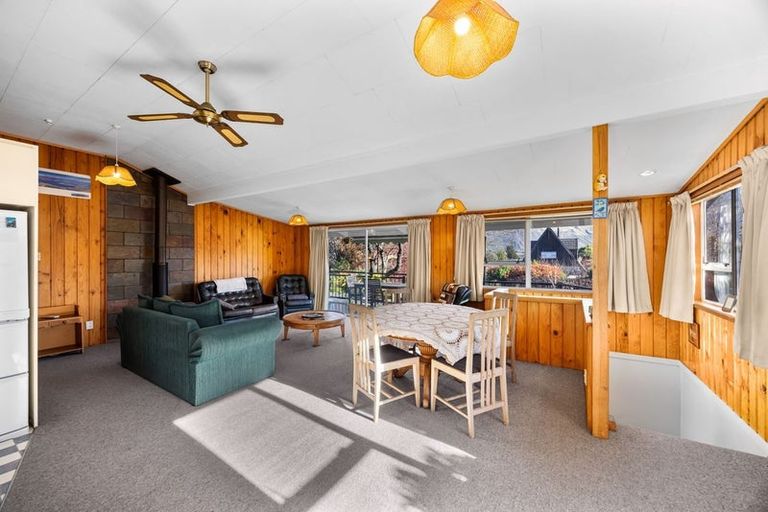 Photo of property in 43 Hunter Crescent, Wanaka, 9305