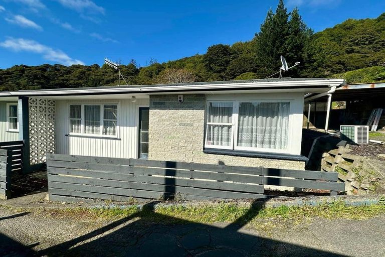 Photo of property in 2/26 Puriri Street, Wainuiomata, Lower Hutt, 5014