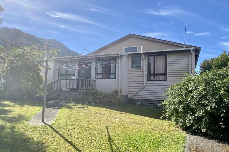Photo of property in 12 Lawrence Avenue, Te Aroha, 3320