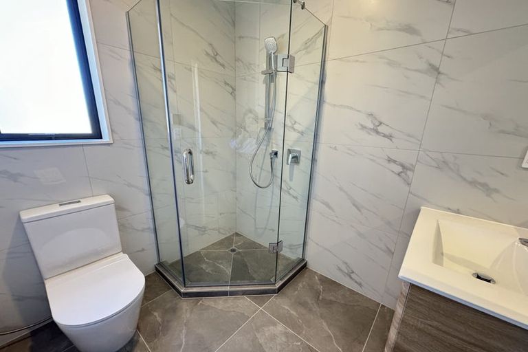 Photo of property in 22d Toru Street, Te Atatu Peninsula, Auckland, 0610