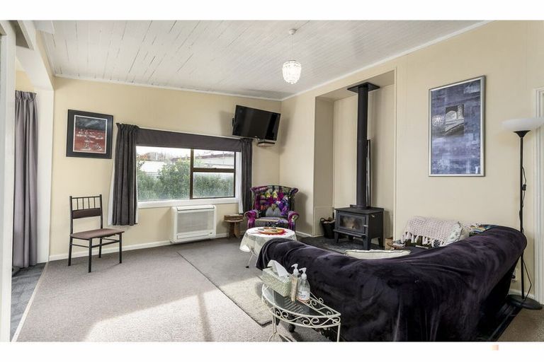 Photo of property in 9 Waimate Highway, Makikihi, Waimate, 7978