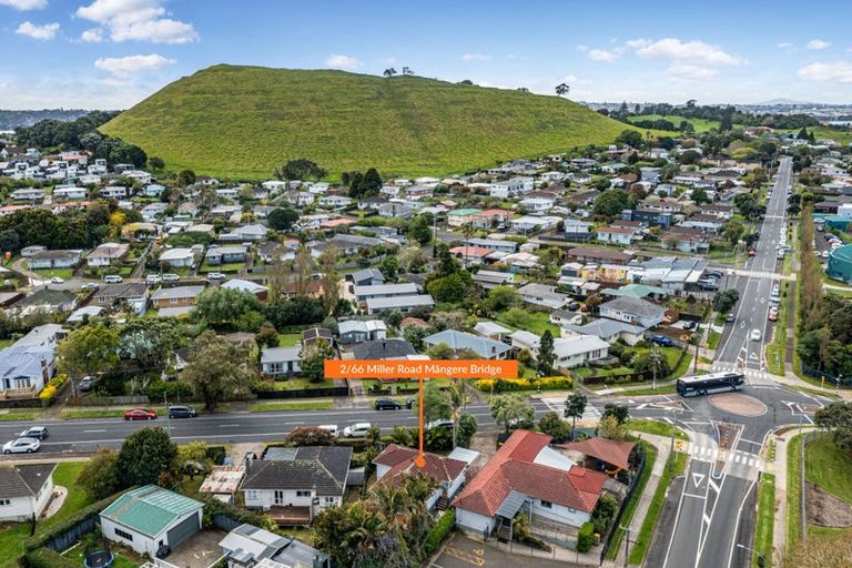 Photo of property in 2/66 Miller Road, Mangere Bridge, Auckland, 2022