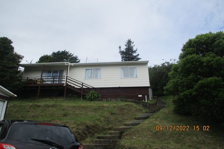 Photo of property in 81 Parkway, Wainuiomata, Lower Hutt, 5014