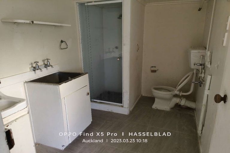 Photo of property in 141 Centreway Road, Orewa, 0931