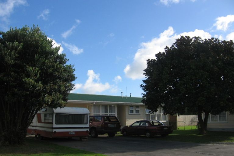 Photo of property in 36 Halswell Crescent, Westbrook, Palmerston North, 4412