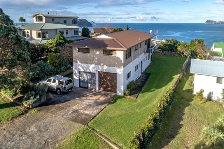 Photo of property in 215 Paku Drive, Tairua, 3508