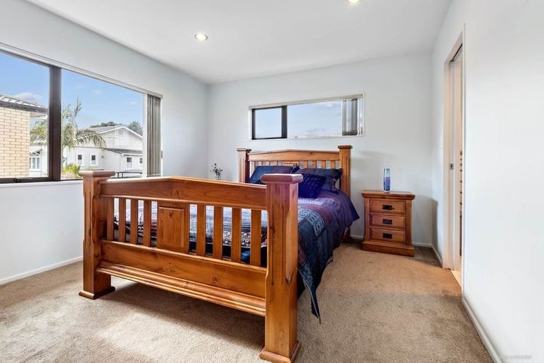 Photo of property in 93 Waitaki Street, Henderson, Auckland, 0612