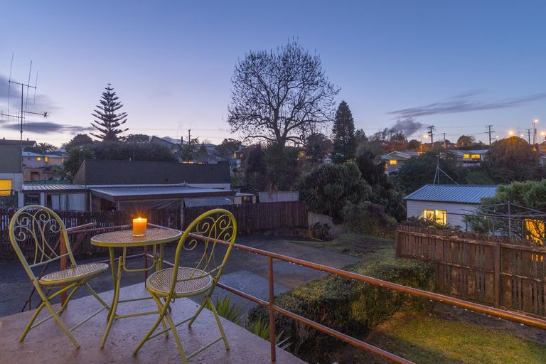 Photo of property in 9a Esk Street, Parkvale, Tauranga, 3112