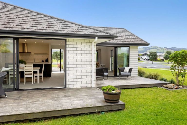 Photo of property in 110 Kupe Drive, Whitianga, 3510