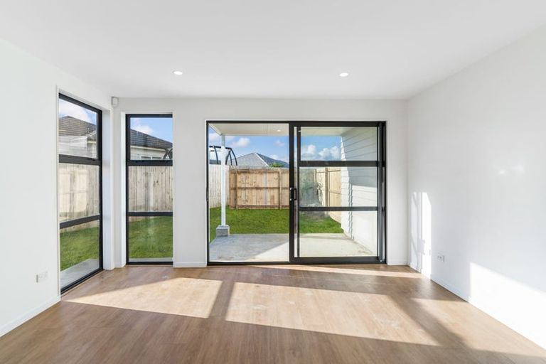 Photo of property in 1 Pupahi Court, Takanini, 2112