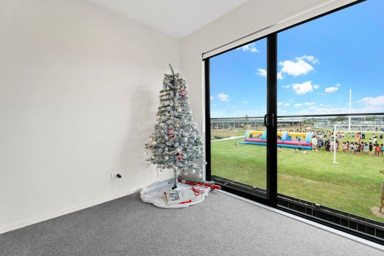 Photo of property in 65 Whare Kauri Road, Papakura, 2110