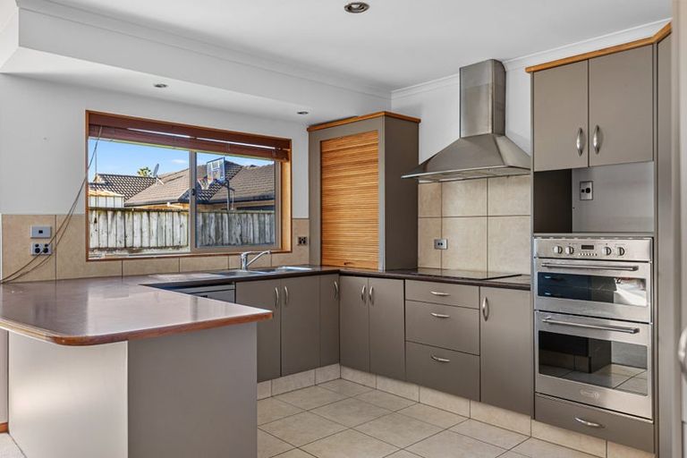 Photo of property in 5 Shire Place, Papamoa Beach, Papamoa, 3118