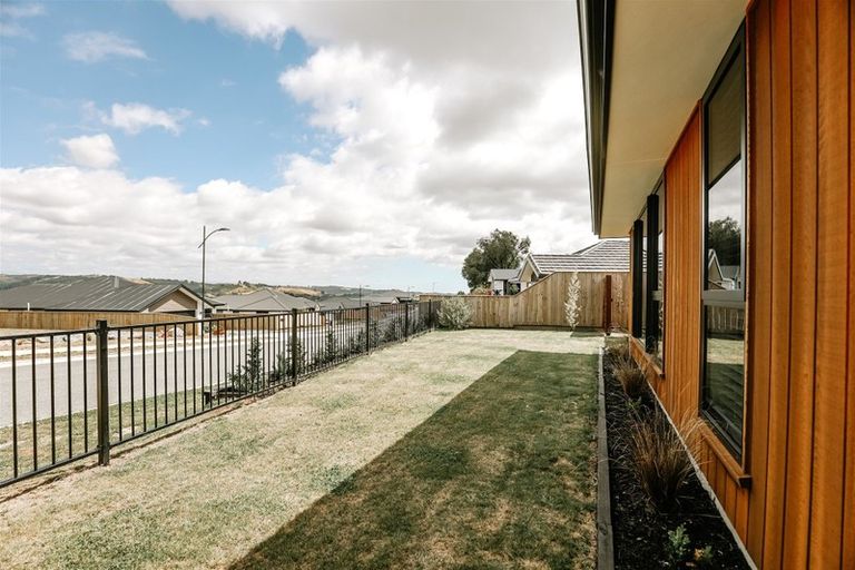 Photo of property in 43 Katania Heights, Brightwater, 7022