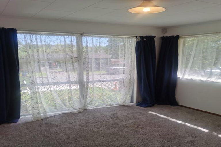 Photo of property in 56 Awaruku Road, Torbay, Auckland, 0630