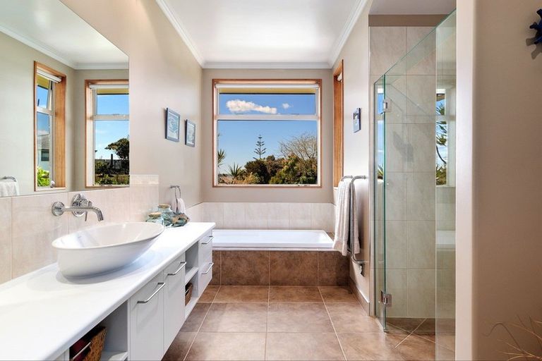 Photo of property in 329k Plummers Point Road, Whakamarama, 3172