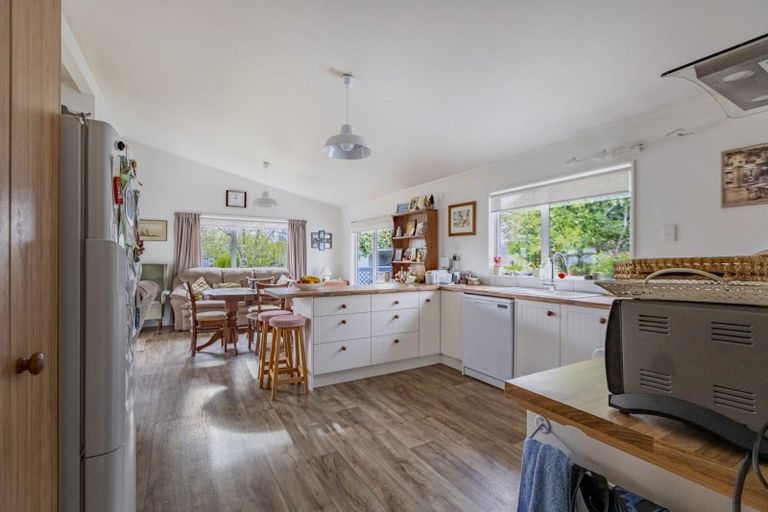 Photo of property in 21 Abbot Avenue, Waipawa, 4210