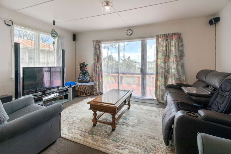 Photo of property in 27 Dunlop Road, Te Puke, 3119