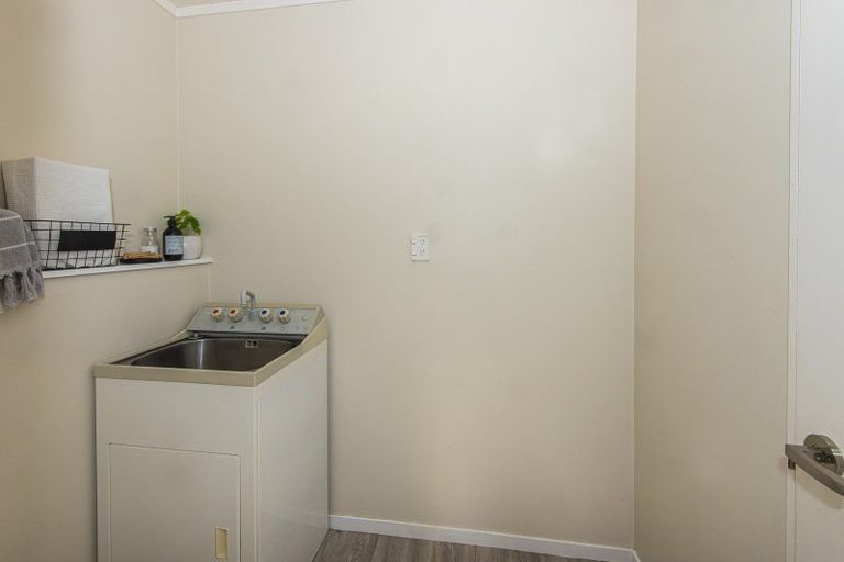 Photo of property in 2/244 Fairway Drive, Te Kamo, Whangarei, 0112
