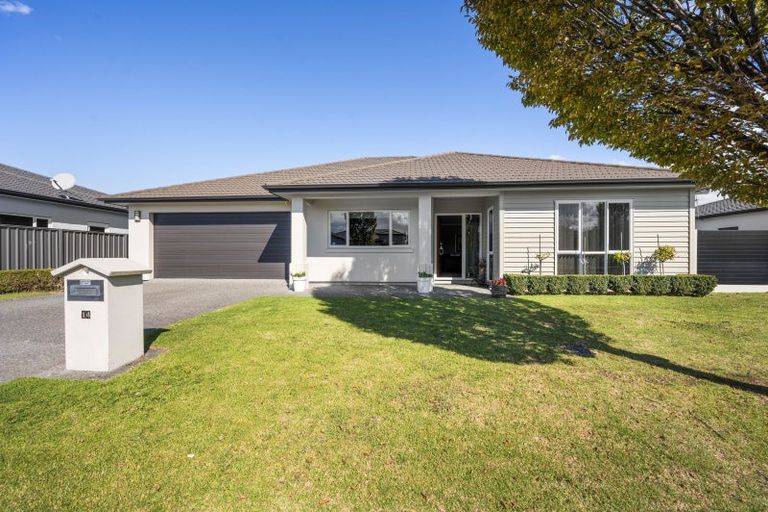 Photo of property in 14 Palliser Place, Poraiti, Napier, 4112