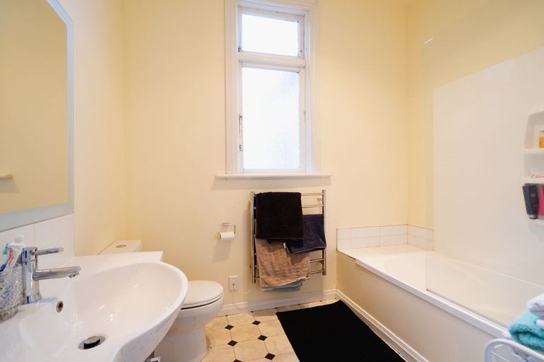 Photo of property in 742 Highgate, Maori Hill, Dunedin, 9010