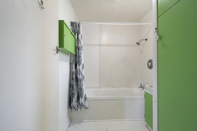 Photo of property in 68 Nash Parade, Foxton Beach, Foxton, 4815