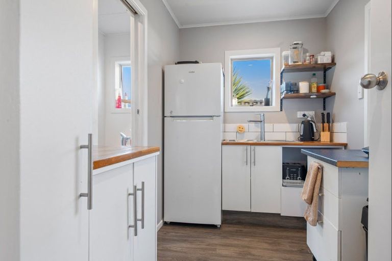 Photo of property in 33e Sanders Avenue, Westown, New Plymouth, 4310