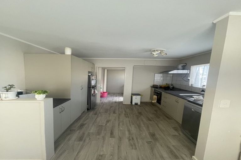 Photo of property in 28/24 Eastglen Road, Glen Eden, Auckland, 0602