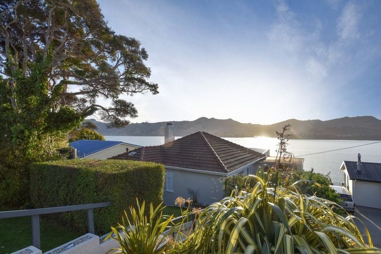 Photo of property in 35 Oxley Crescent, Broad Bay, Dunedin, 9014