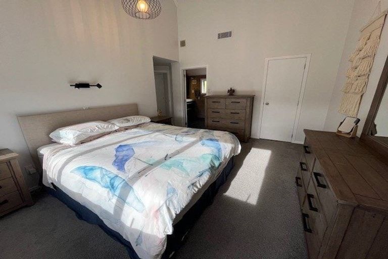 Photo of property in 49b The Esplanade, Eastern Beach, Auckland, 2012