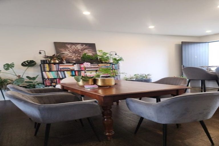 Photo of property in 5/82 East Coast Road, Milford, Auckland, 0620