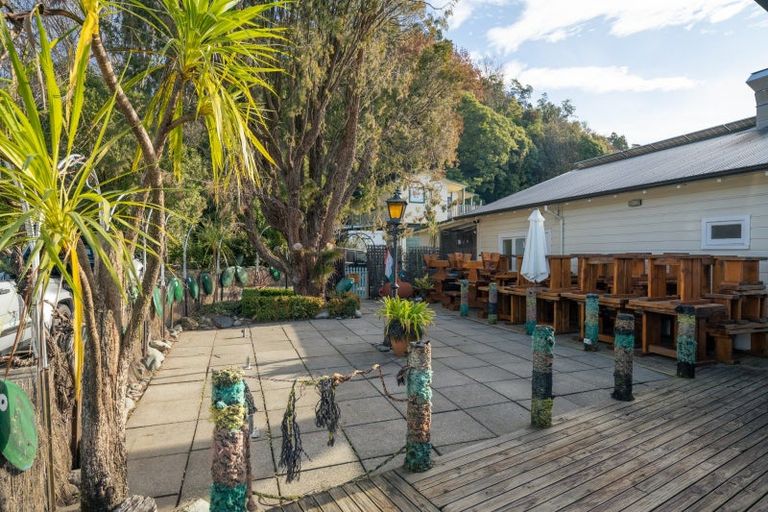 Photo of property in 73 Main Rd Havelock, Havelock, 7100