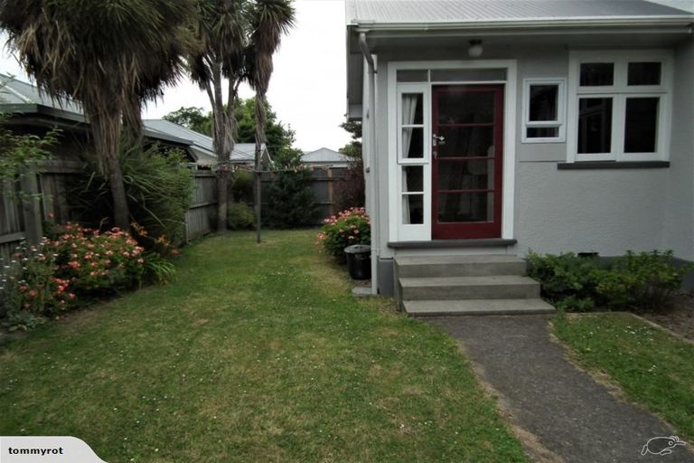 Photo of property in 2/110 Rattray Street, Riccarton, Christchurch, 8041