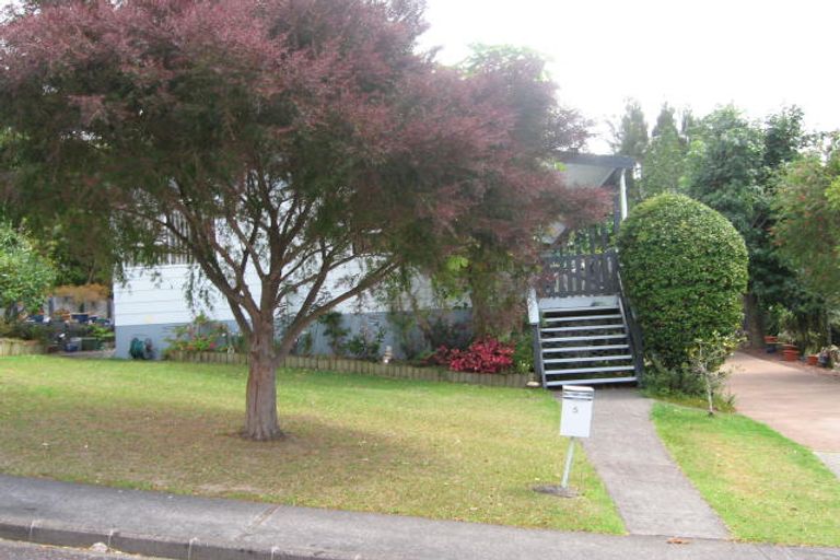 Photo of property in 5 Theban Place, Totara Vale, Auckland, 0629