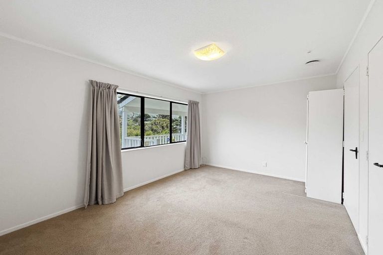 Photo of property in 10a Wingfield Place, Churton Park, Wellington, 6037