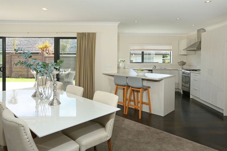 Photo of property in 5 Mcwhirters Farm Lane, Massey, Auckland, 0614