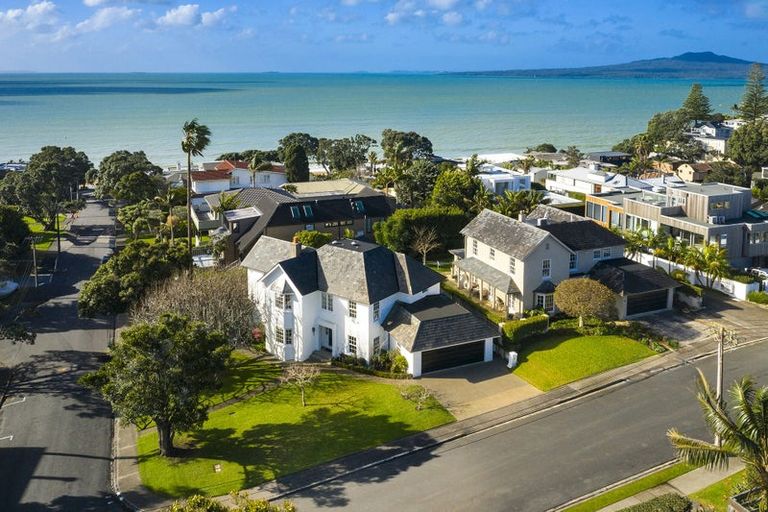 Photo of property in 23 Ewen Street, Hauraki, Auckland, 0622