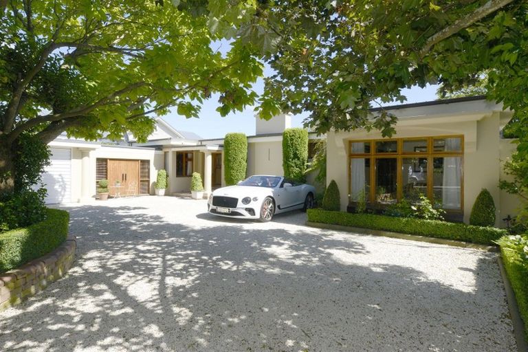 Photo of property in 8 Crichton Terrace, Cashmere, Christchurch, 8022