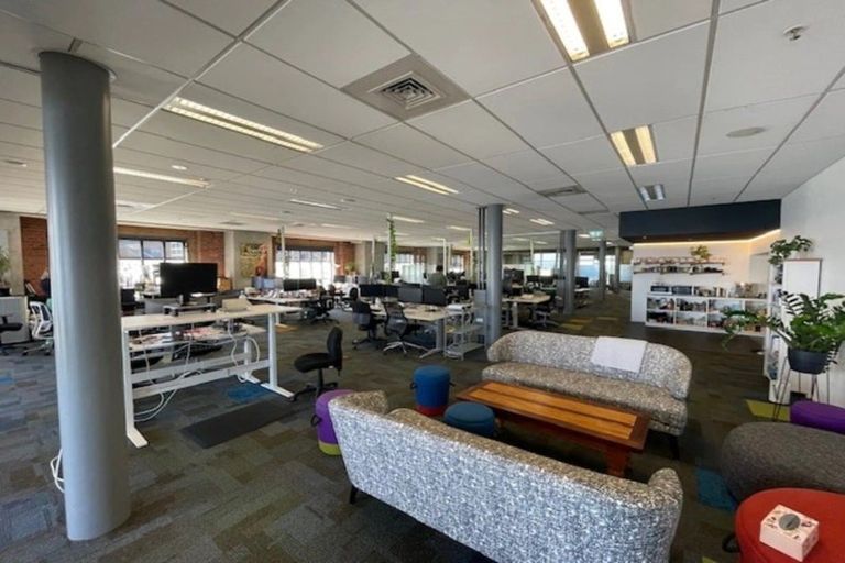 Photo of property in Nzx Centre, 13/11 Cable Street, Wellington Central, Wellington, 6011