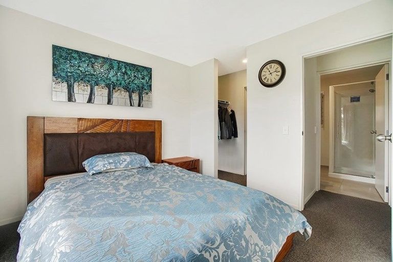 Photo of property in 15 Divide Loop, Takanini, 2112