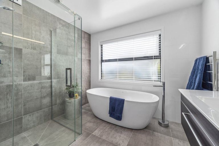 Photo of property in 16 Loloma Way, Wharewaka, Taupo, 3330