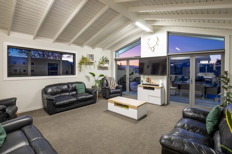 Photo of property in 80 Ashworth Street, Alexandra, 9320