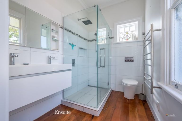 Photo of property in 17 Nikau Grove, Woburn, Lower Hutt, 5010