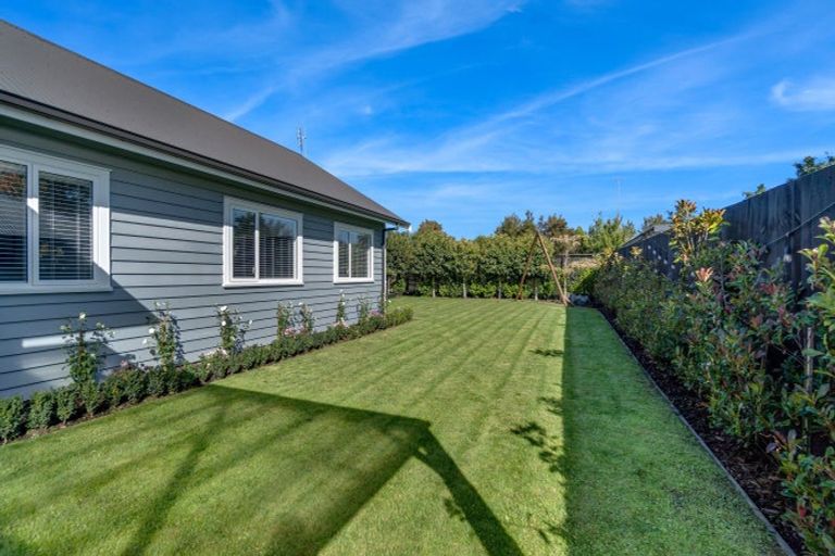 Photo of property in 8 Highfield Lane, Rangiora, 7400