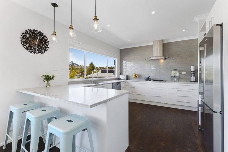 Photo of property in 57 Maxwelton Drive, Mairangi Bay, Auckland, 0630