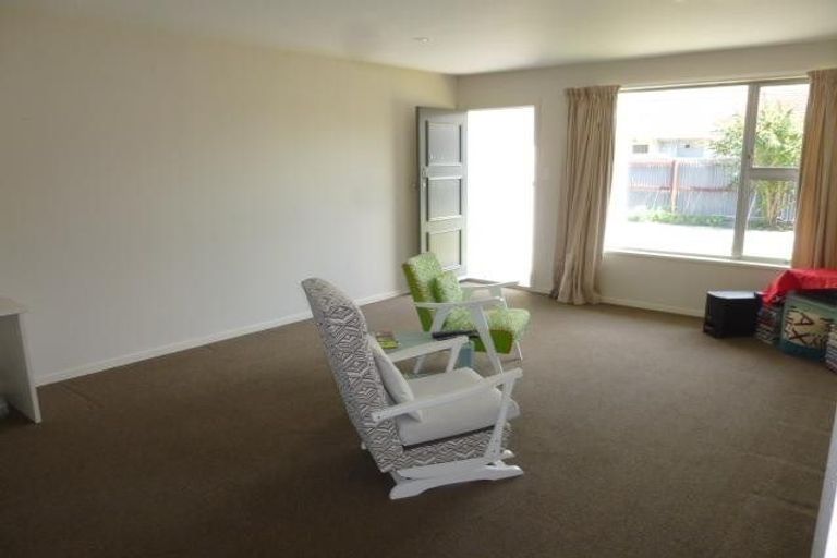 Photo of property in 4/449 Armagh Street, Linwood, Christchurch, 8011