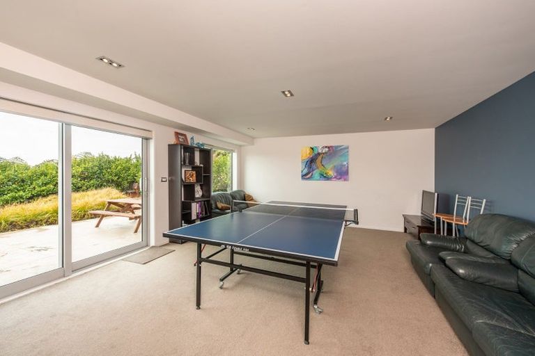 Photo of property in 24 Mewburn Rise, Karori, Wellington, 6012