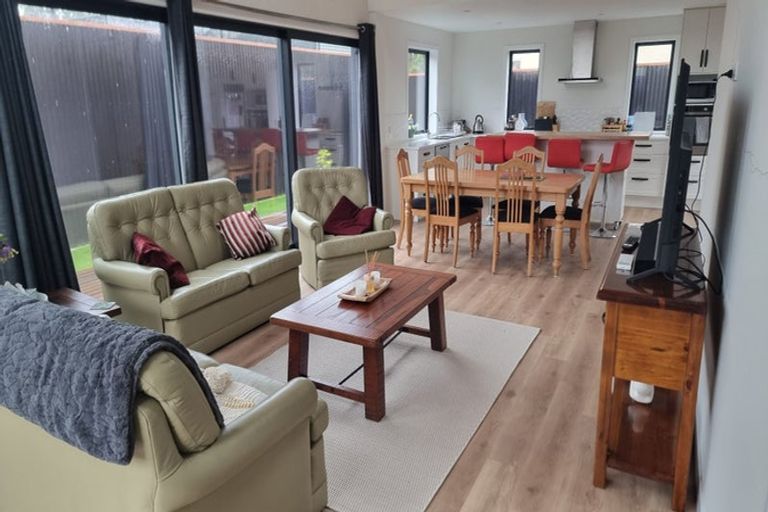 Photo of property in 145b Cook Street, West End, Palmerston North, 4410