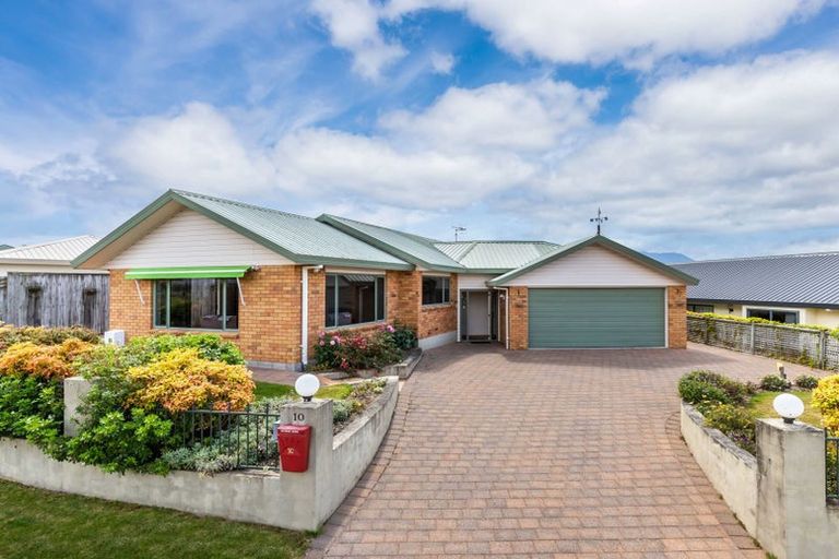 Photo of property in 10 The Grove, Nukuhau, Taupo, 3330