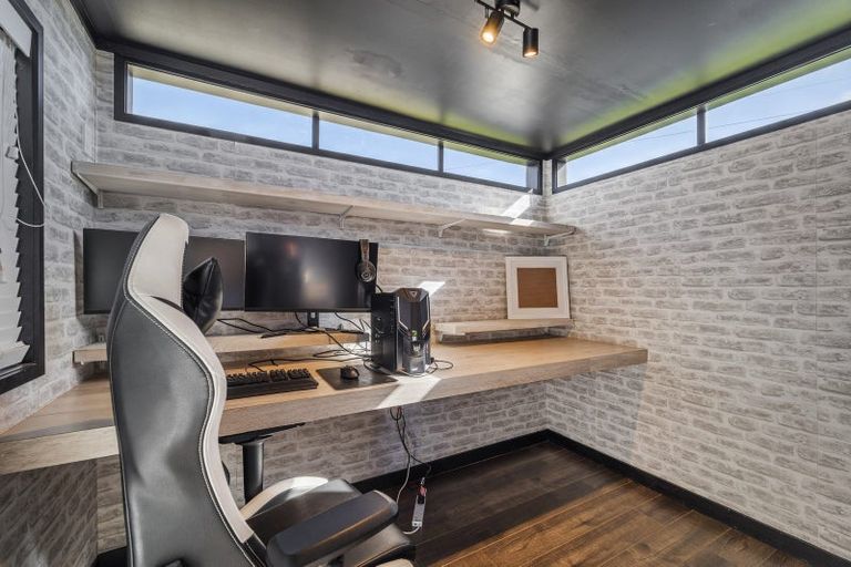 Photo of property in 21 Carter Drive, Pomare, Rotorua, 3015